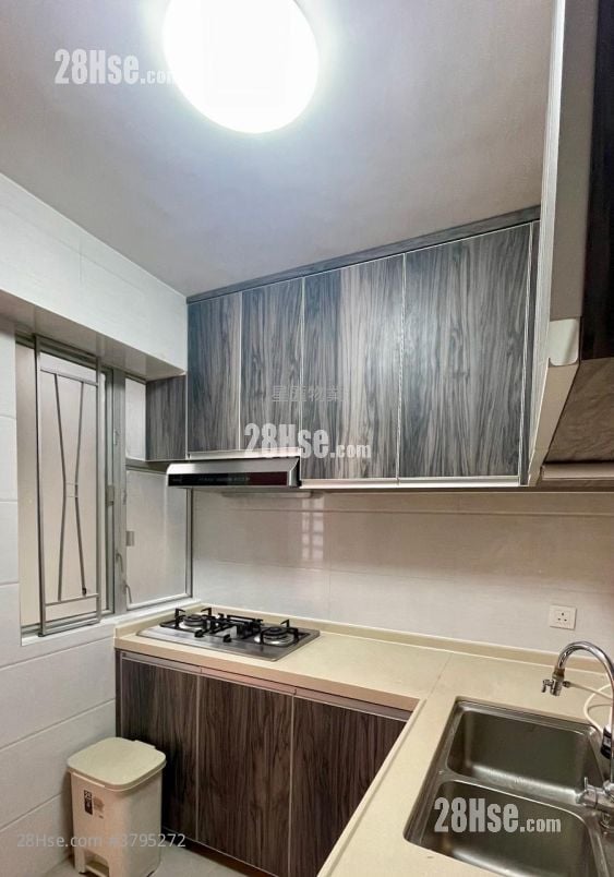 Whampoa Garden Rental 3 Bedrooms , 1 Bathroom 607 ft²