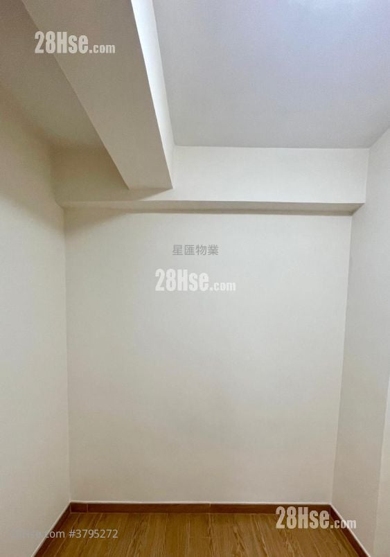 Whampoa Garden Rental 3 Bedrooms , 1 Bathroom 607 ft²