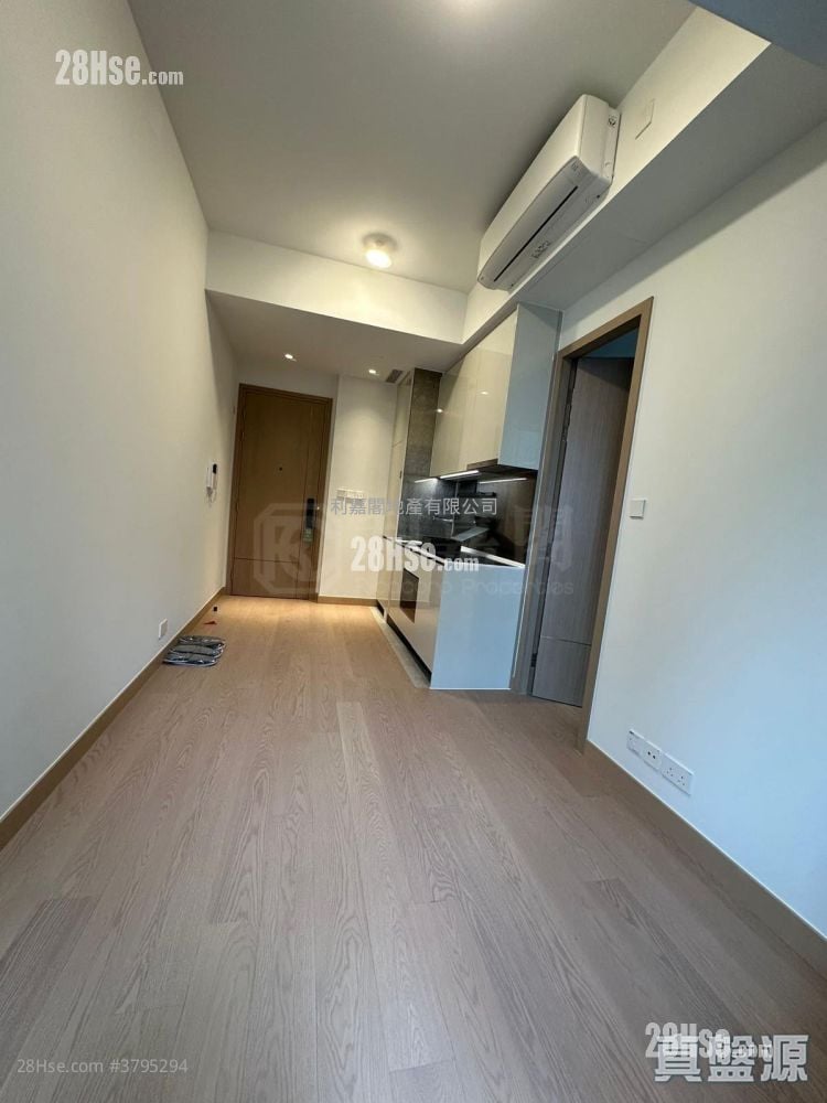 Park Seasons Sell 1 Bedroom , 1 Bathroom 314 ft²