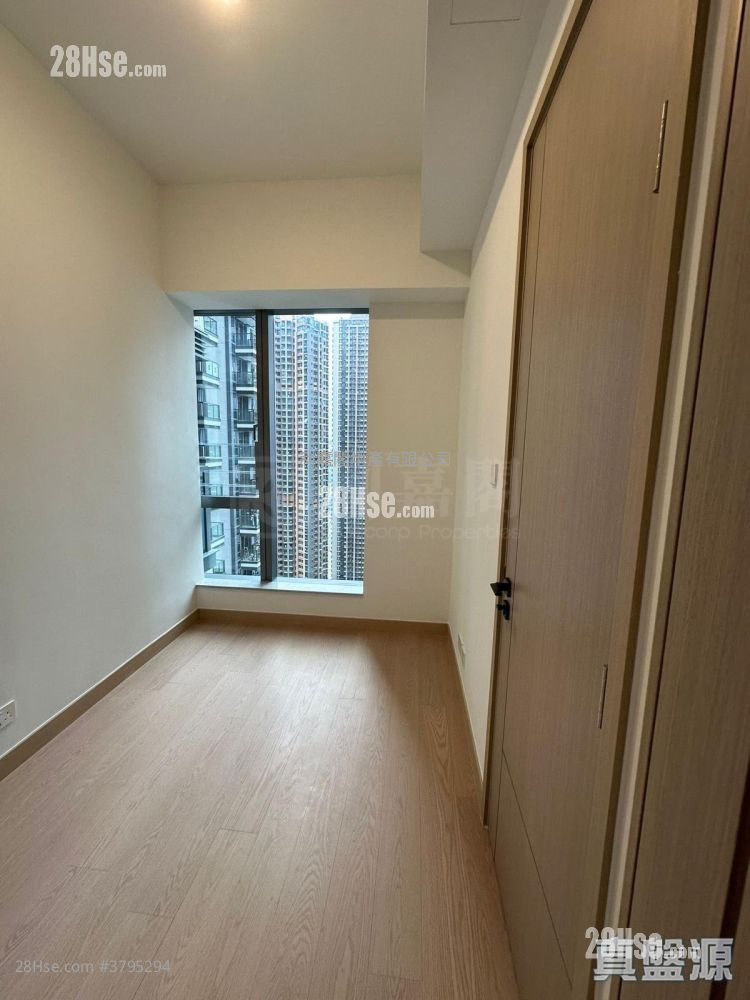 Park Seasons Sell 1 Bedroom , 1 Bathroom 314 ft²