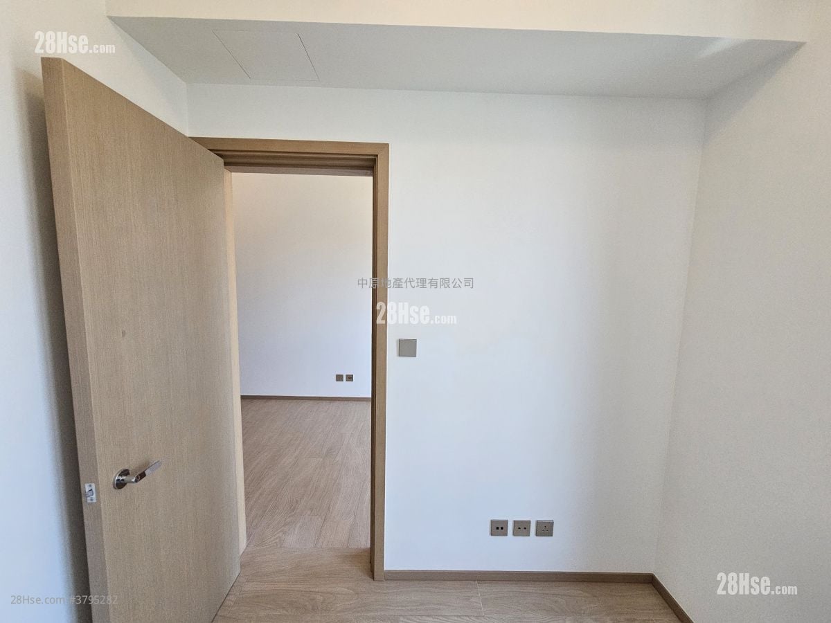 瑜悦 租盘 1 房 , 1 浴室 350 平方尺