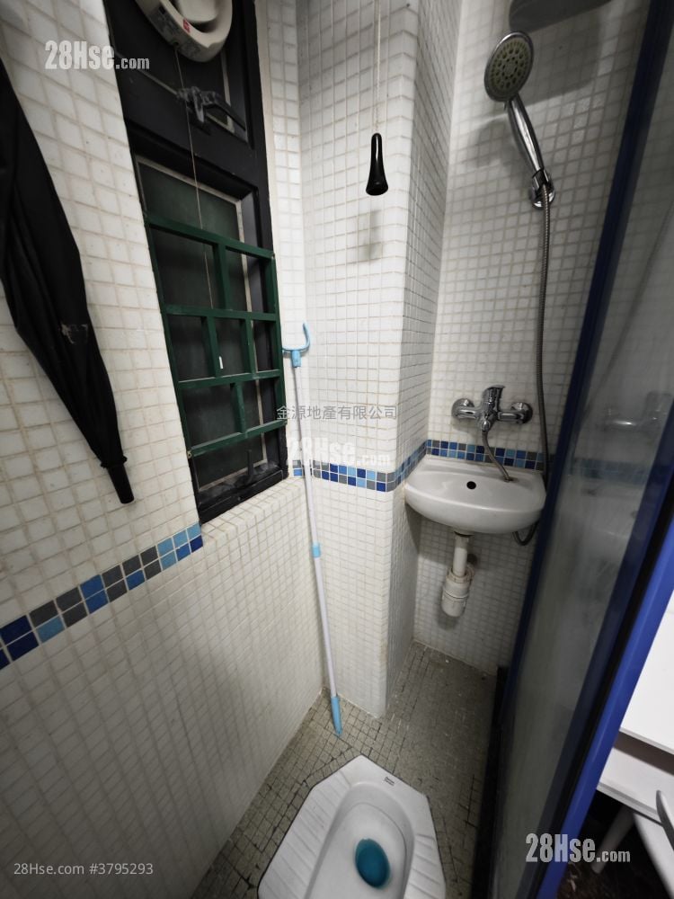 Dragon View Rental 5+ Bedrooms 767 ft²