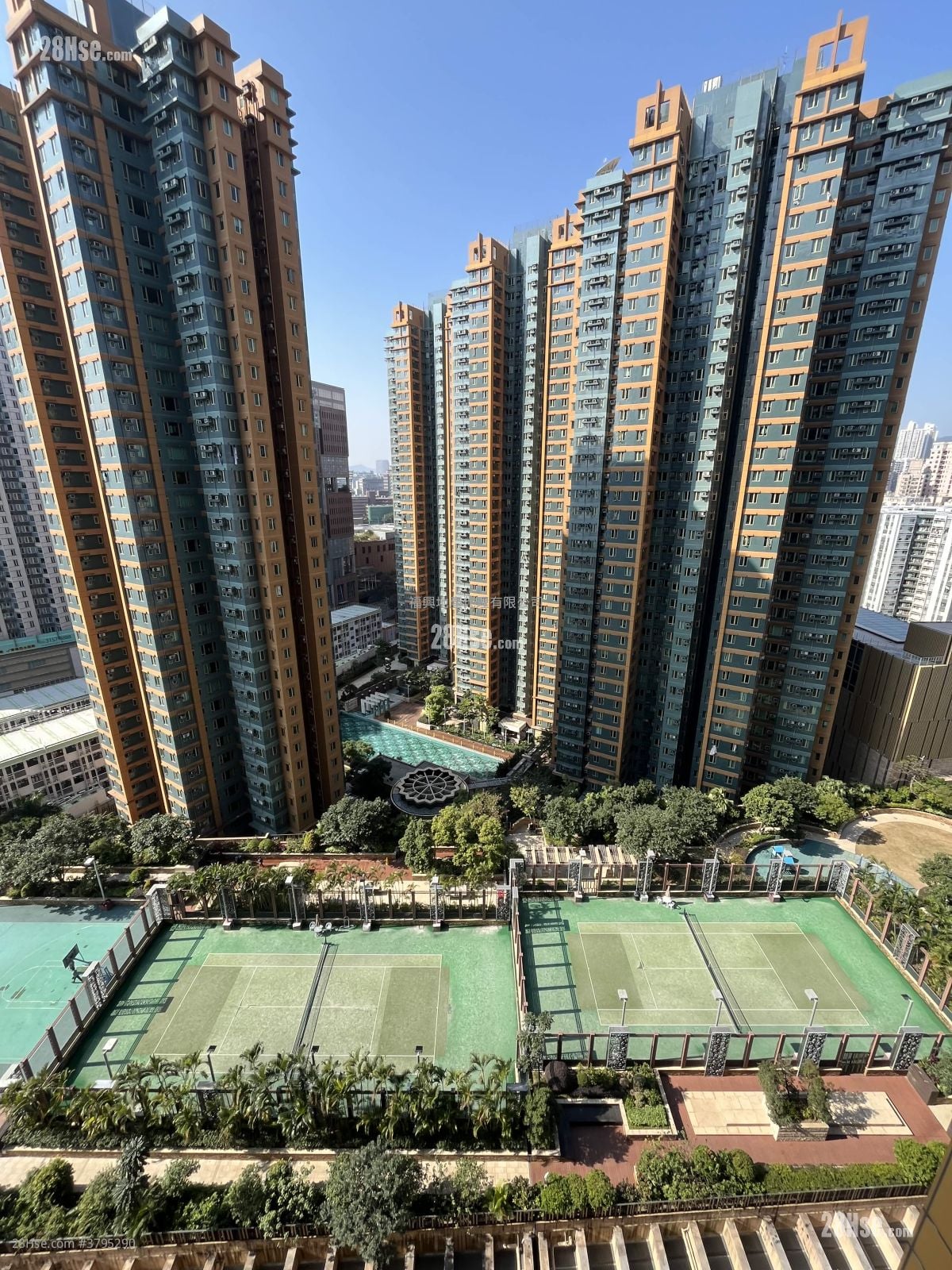 Harbour Place Sell 3 Bedrooms , 1 Bathroom 593 ft²