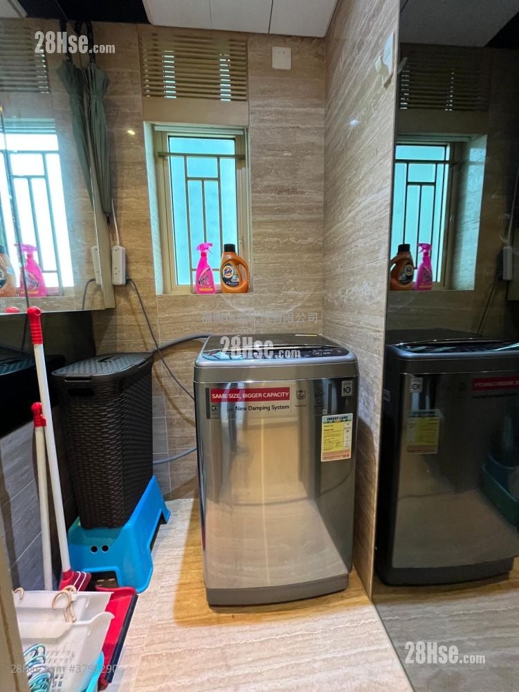 Harbour Place Sell 3 Bedrooms , 1 Bathroom 593 ft²