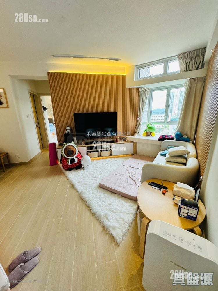 Kingswood Villas Sell 2 Bedrooms 442 ft²