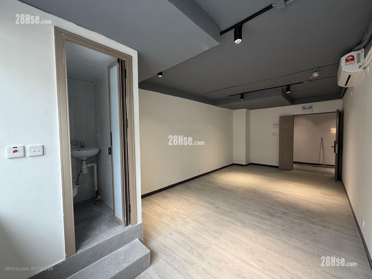 Factory Rental Studio , 1 Toilet 300 ft²