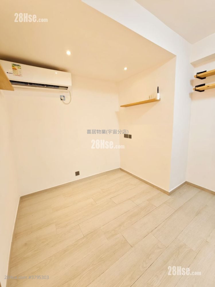Hong Fai Building Rental 2 Bedrooms , 1 Bathroom 210 ft²