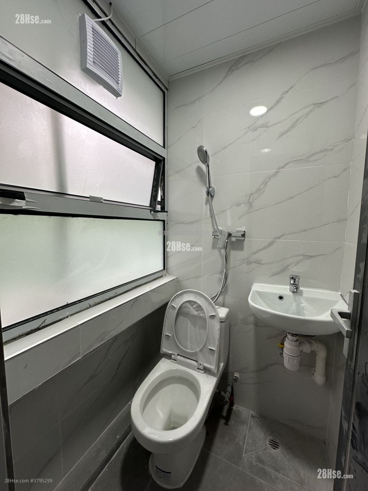 Factory Rental Studio , 1 Toilet 300 ft²