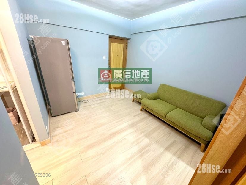 Hung Fai Building Sell 2 Bedrooms , 1 Bathroom 335 ft²