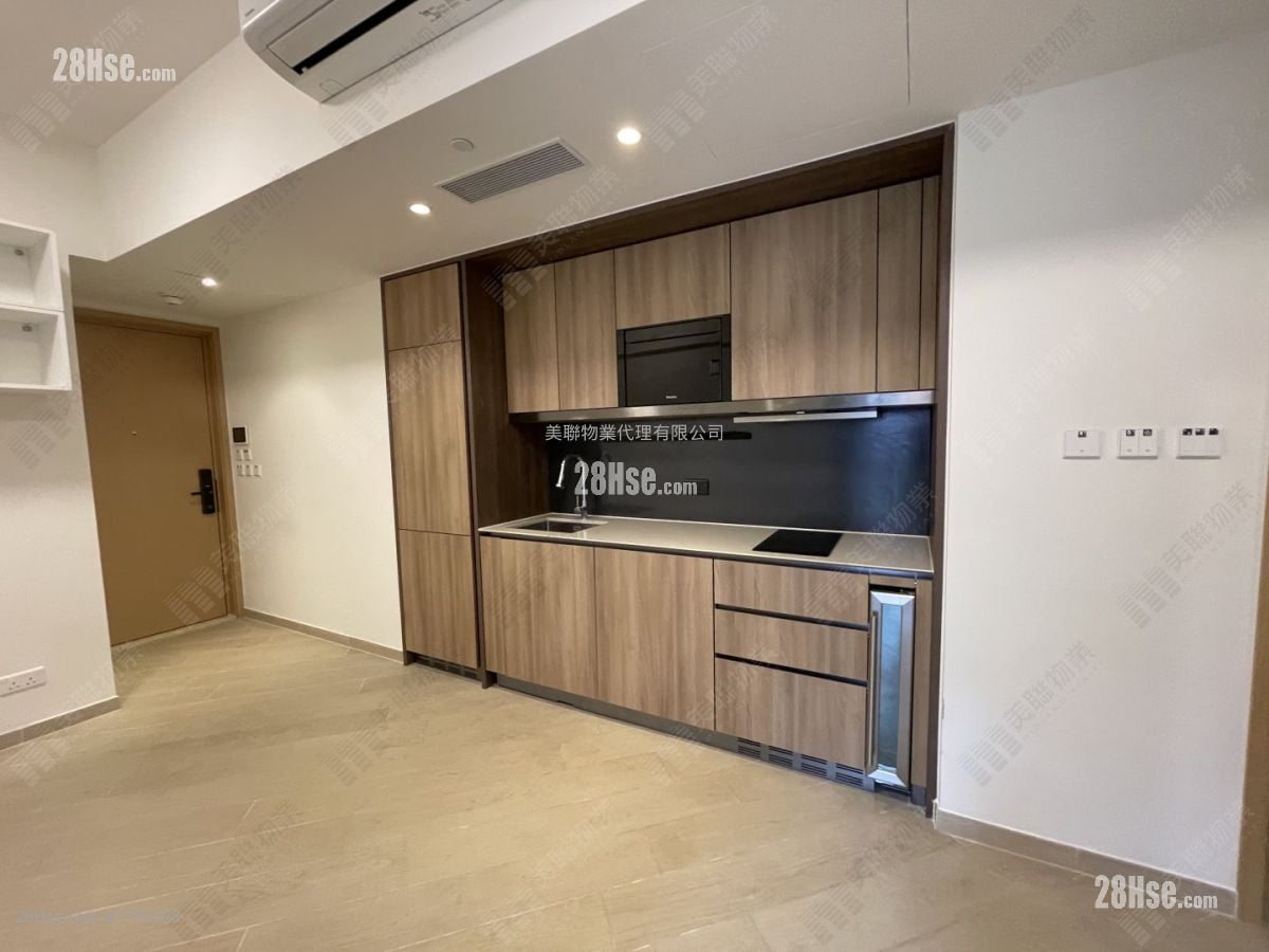 Lp10 Sell 2 Bedrooms 512 ft²