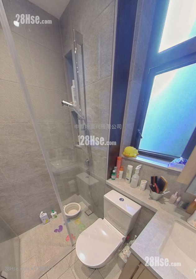 Wetland Seasons Bay Sell 4 Bedrooms , 2 Bathrooms 668 ft²