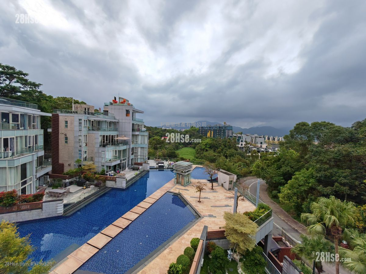 L'utopie Rental 4 Bedrooms , 2 Bathrooms 1,533 ft²