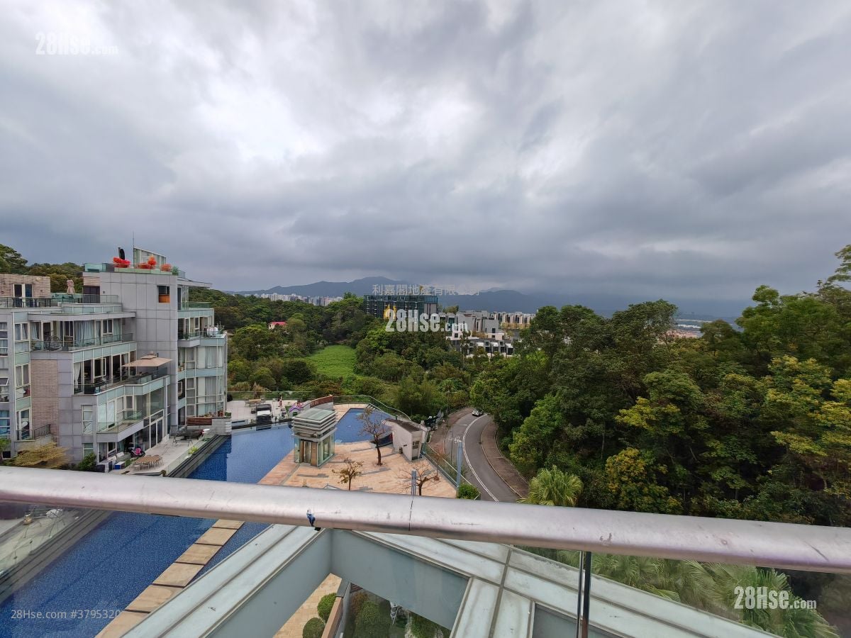 L'utopie Rental 4 Bedrooms , 2 Bathrooms 1,533 ft²