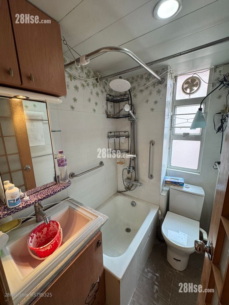 Whampoa Estate Rental 2 Bedrooms , 1 Bathroom 442 ft²