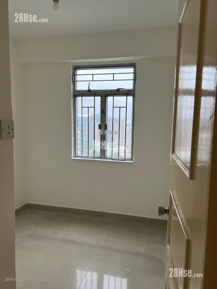 Tai Po Plaza Sell 2 Bedrooms , 1 Bathroom 412 ft²