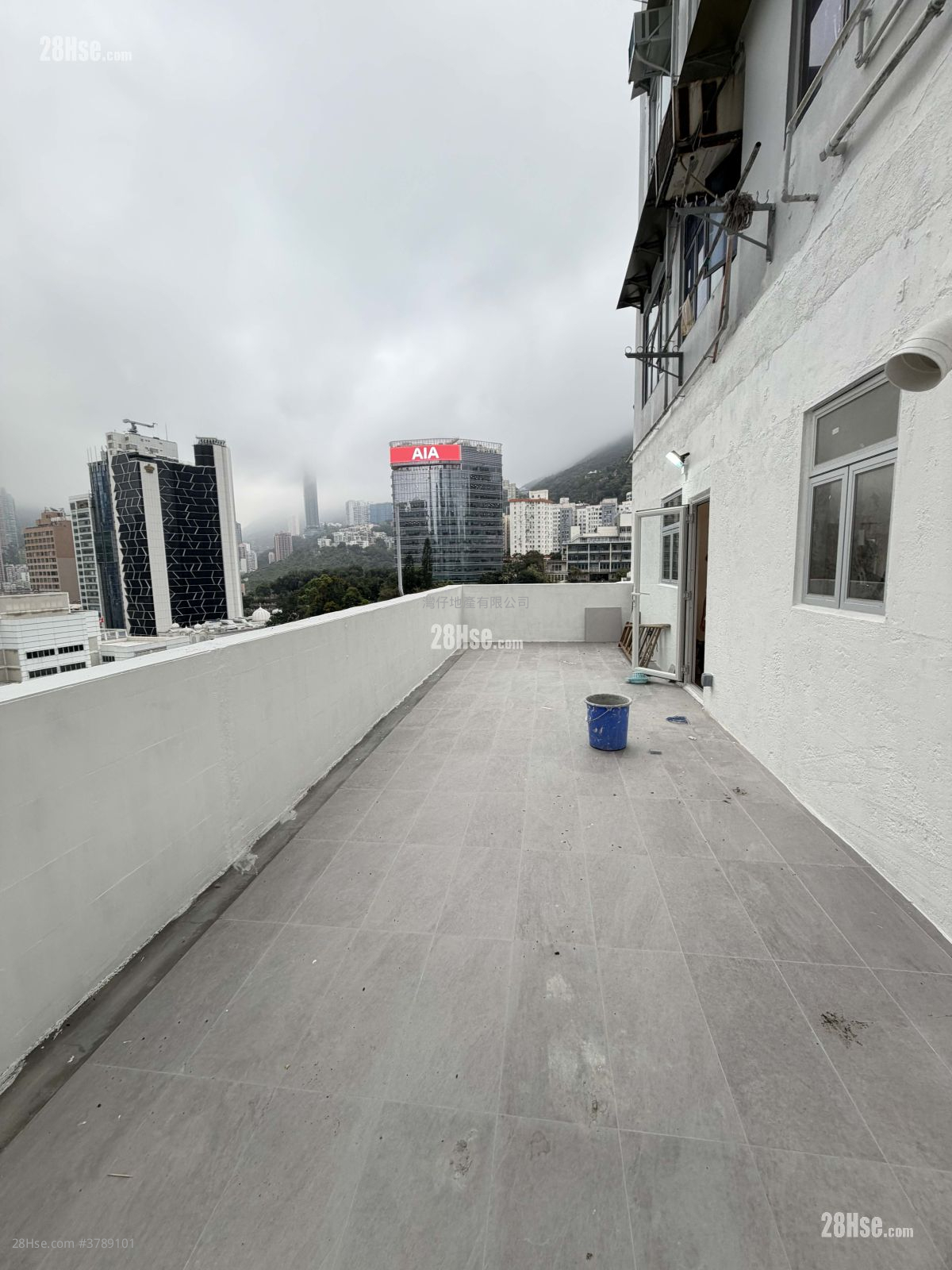 Wah To Building Sell 3 Bedrooms , 1 Bathroom 492 ft²