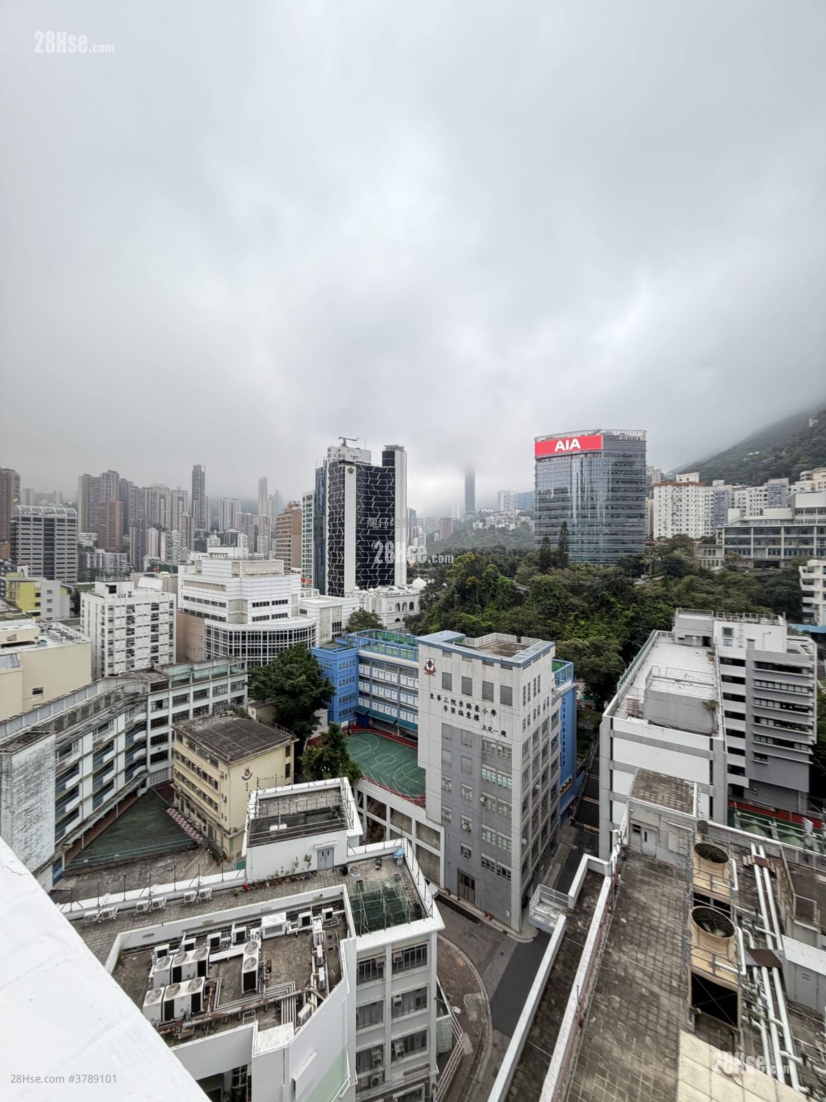 Wah To Building Sell 3 Bedrooms , 1 Bathroom 492 ft²