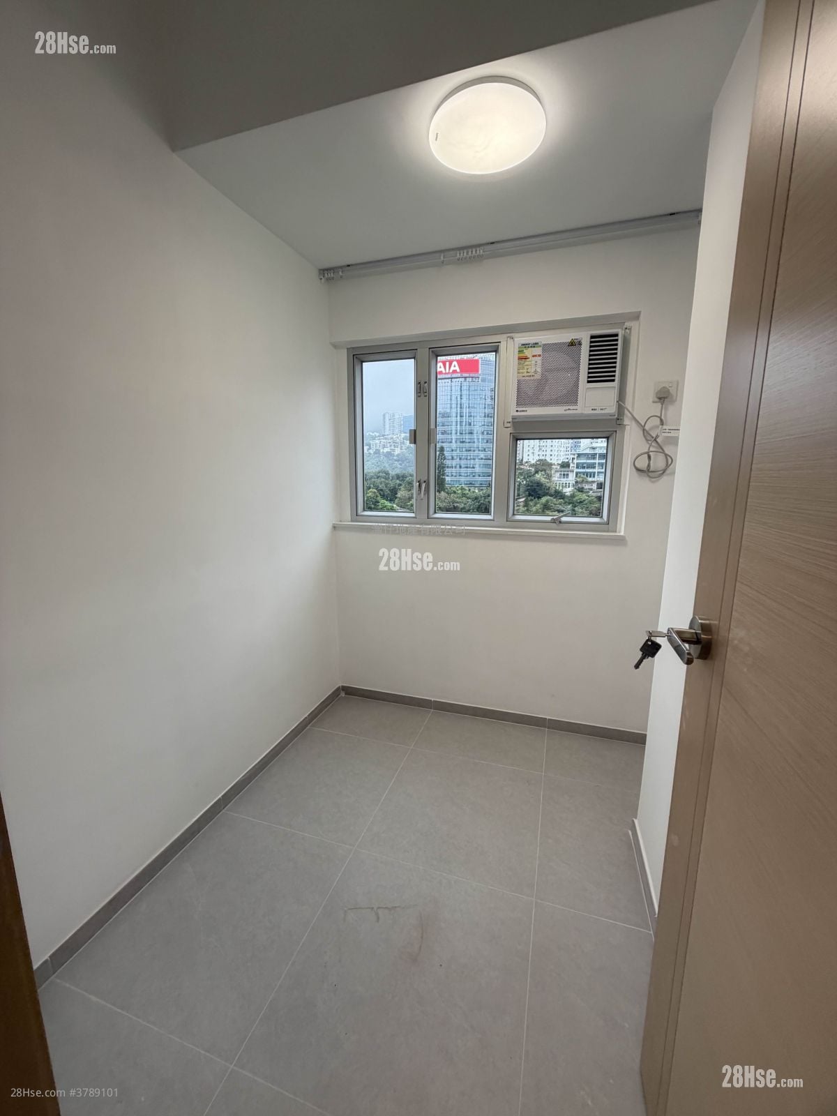 Wah To Building Sell 3 Bedrooms , 1 Bathroom 492 ft²