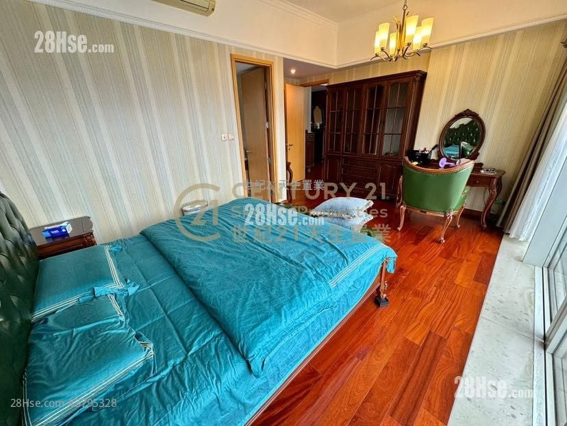 Avignon Sell 5+ Bedrooms , 3 Bathrooms 1,646 ft²