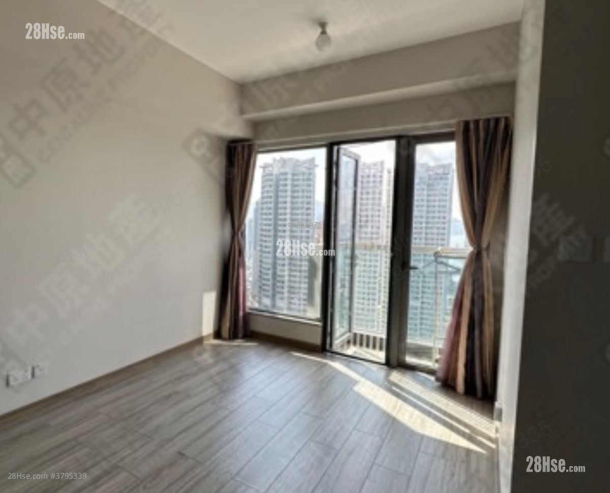 Park One Sell 4 Bedrooms 595 ft²