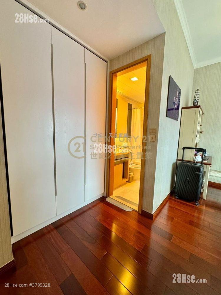 Avignon Sell 5+ Bedrooms , 3 Bathrooms 1,646 ft²