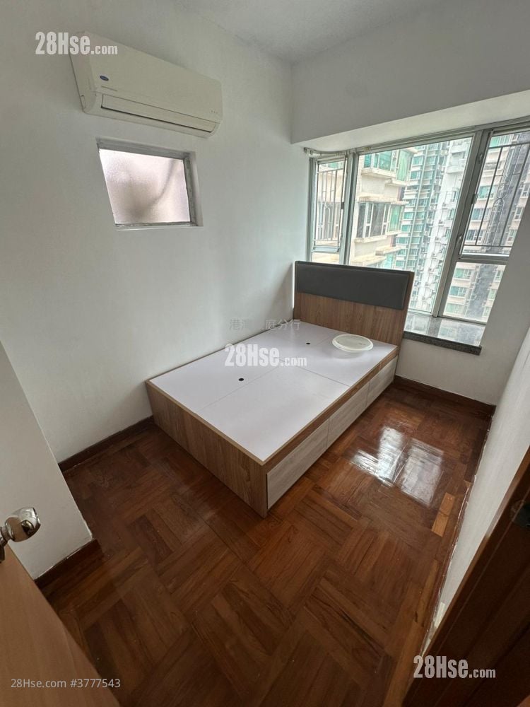 Metro Harbour View Sell 2 Bedrooms , 1 Bathroom 322 ft²