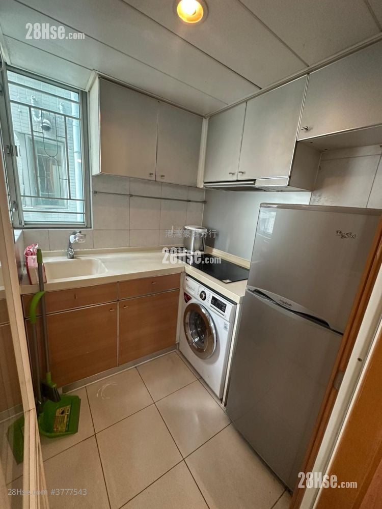 Metro Harbour View Sell 2 Bedrooms , 1 Bathroom 322 ft²