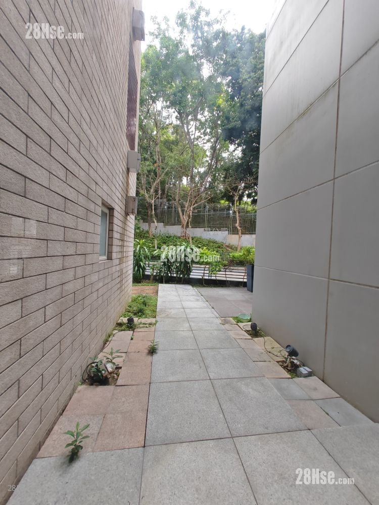 L'utopie Rental 3 Bedrooms , 2 Bathrooms 1,566 ft²