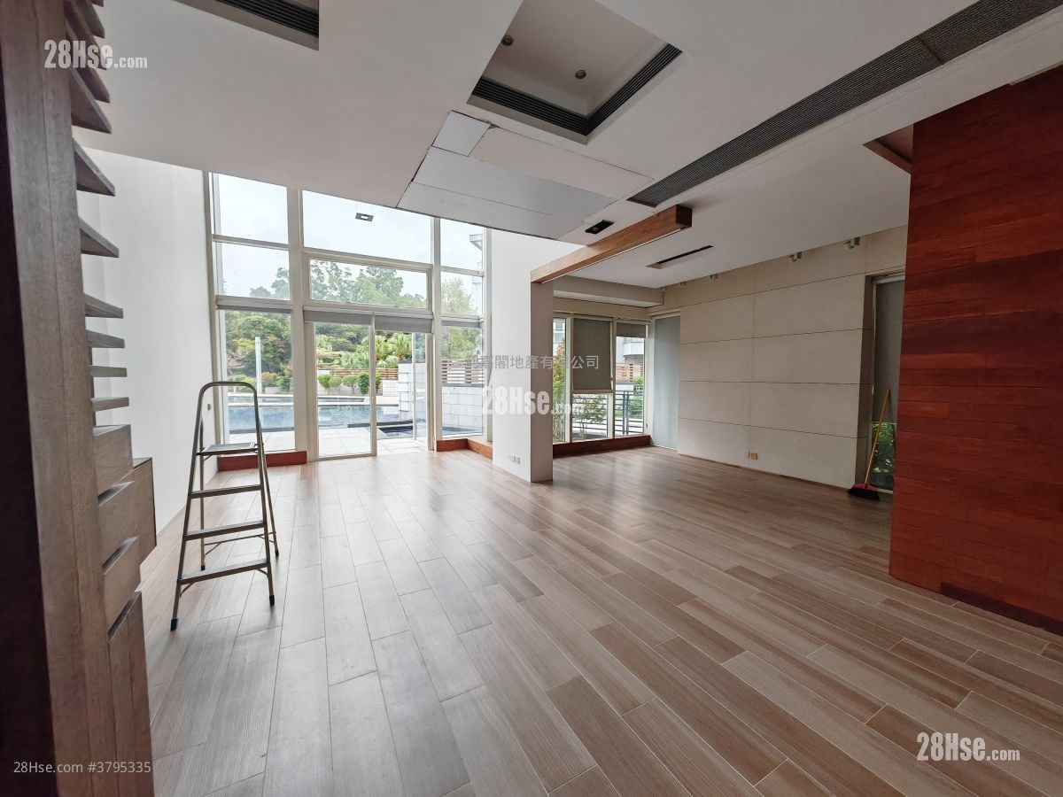 L'utopie Rental 3 Bedrooms , 2 Bathrooms 1,566 ft²