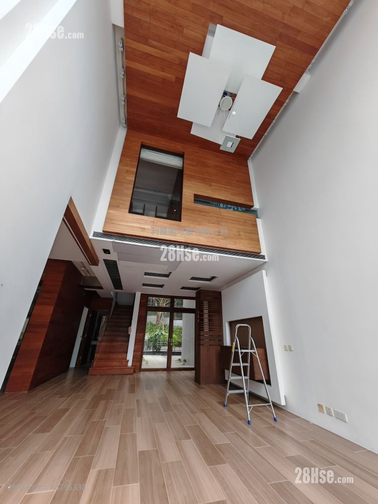 L'utopie Rental 3 Bedrooms , 2 Bathrooms 1,566 ft²