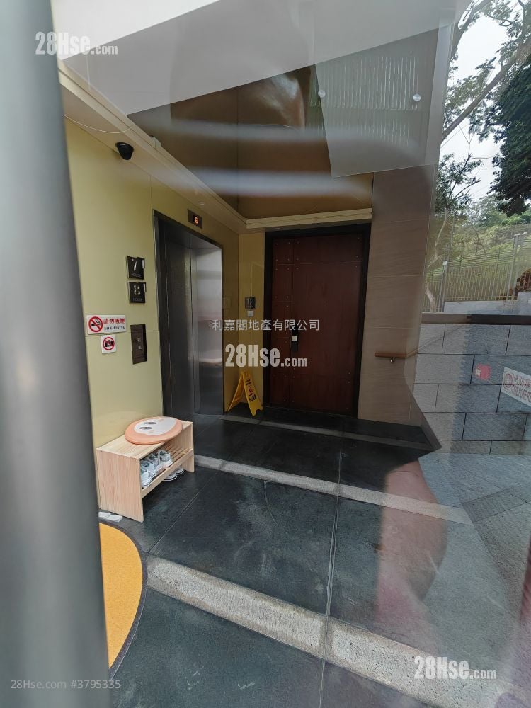 L'utopie Rental 3 Bedrooms , 2 Bathrooms 1,566 ft²