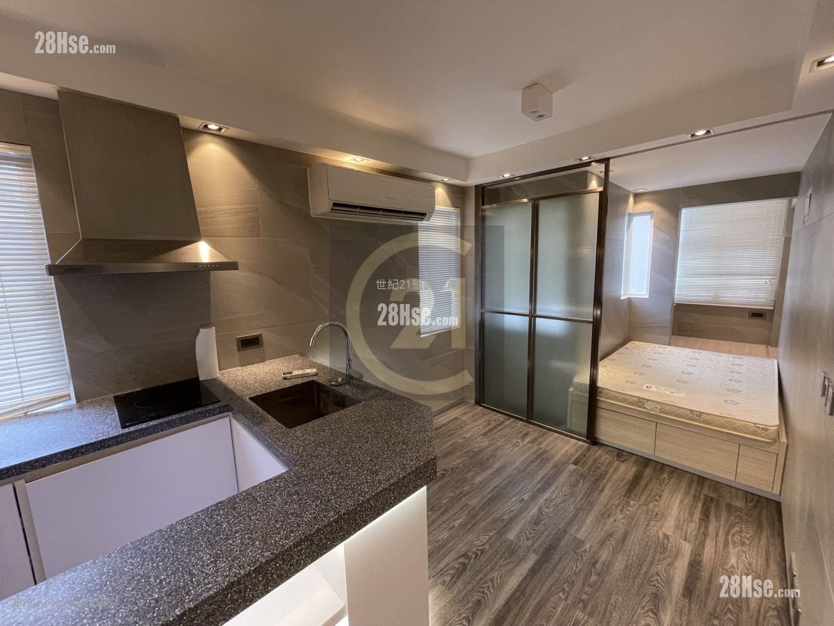 Mannie Garden Sell Studio , 1 Bathroom 203 ft²