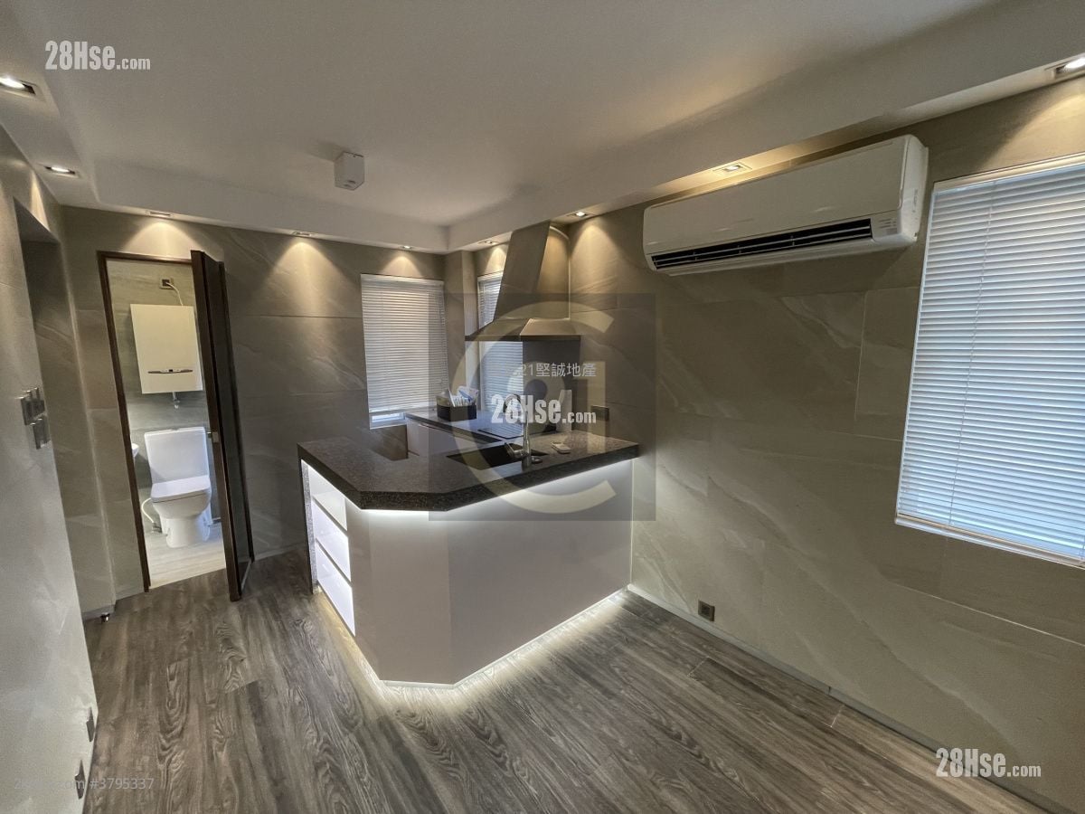 Mannie Garden Sell Studio , 1 Bathroom 203 ft²