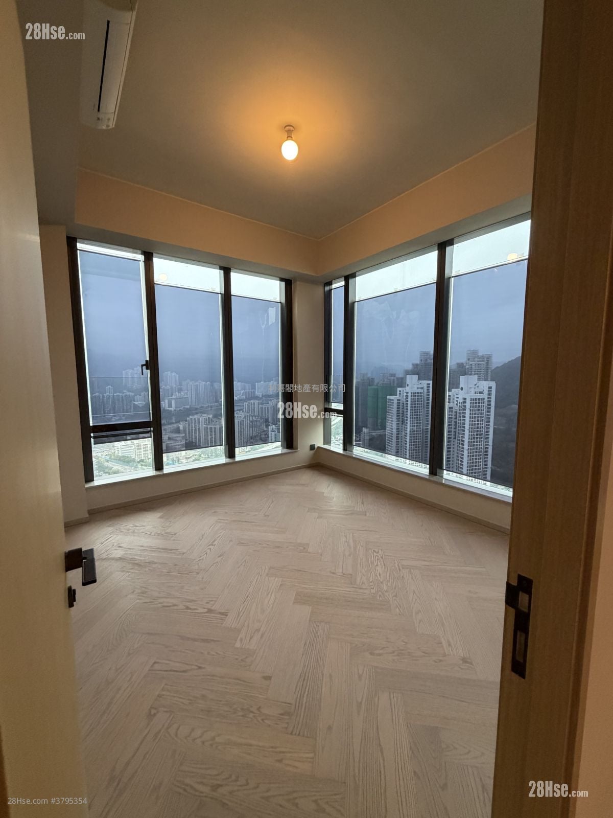 The Arles Rental 4 Bedrooms , 2 Bathrooms 2,001 ft²