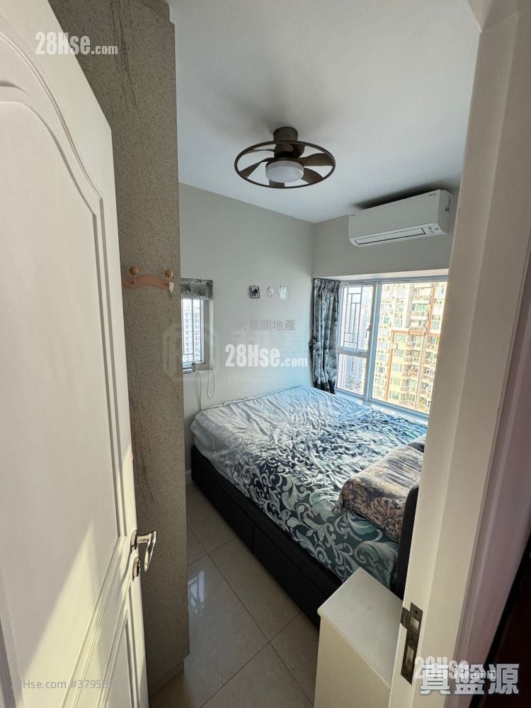 Central Park Towers Rental 2 Bedrooms , 1 Bathroom 493 ft²