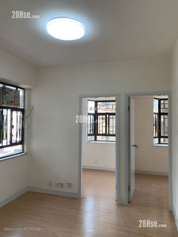 伟华中心 售盘 2 房 , 1 浴室 308 平方尺