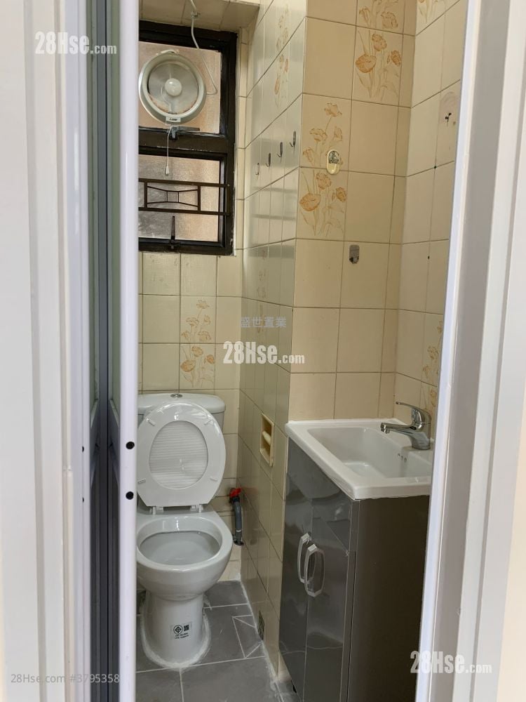 伟华中心 售盘 2 房 , 1 浴室 308 平方尺