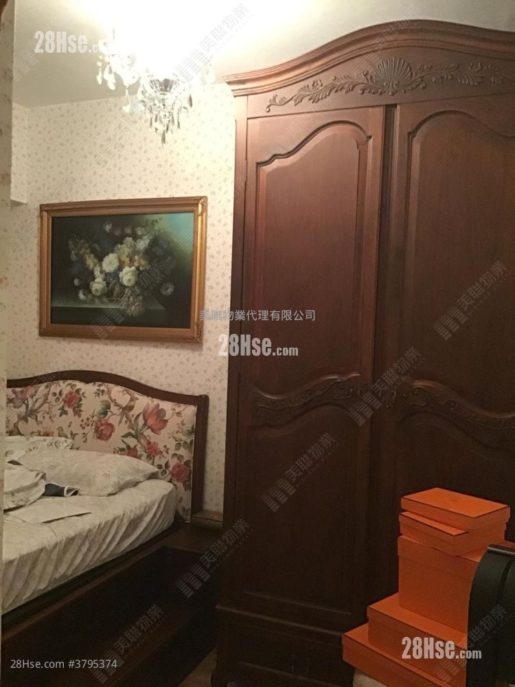 Banyan Garden Sell 2 Bedrooms , 1 Bathroom 468 ft²