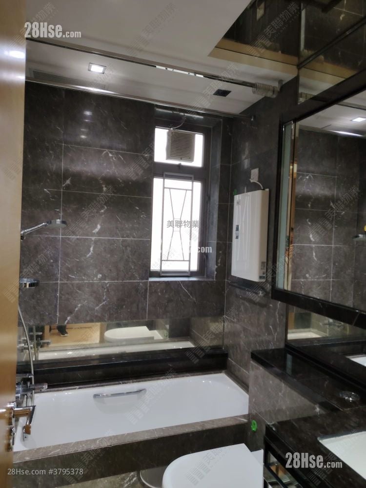 The Wings Rental 3 Bedrooms , 3 Bathrooms 862 ft²