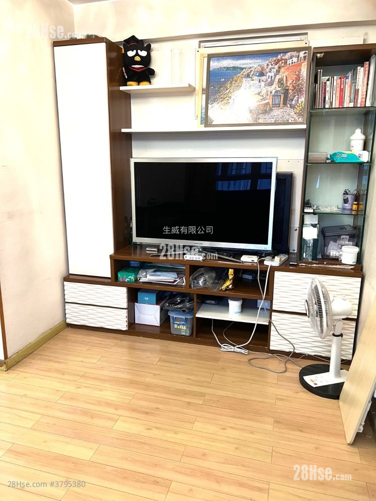 富安花园 售盘 3 房 , 1 浴室 597 平方尺