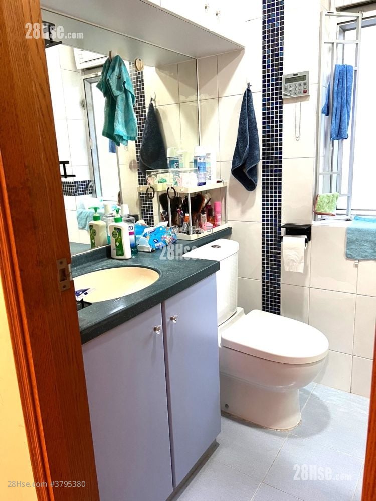 富安花园 售盘 3 房 , 1 浴室 597 平方尺