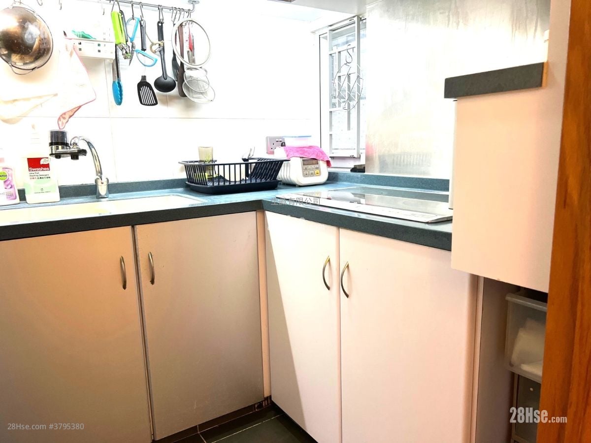 富安花园 售盘 3 房 , 1 浴室 597 平方尺