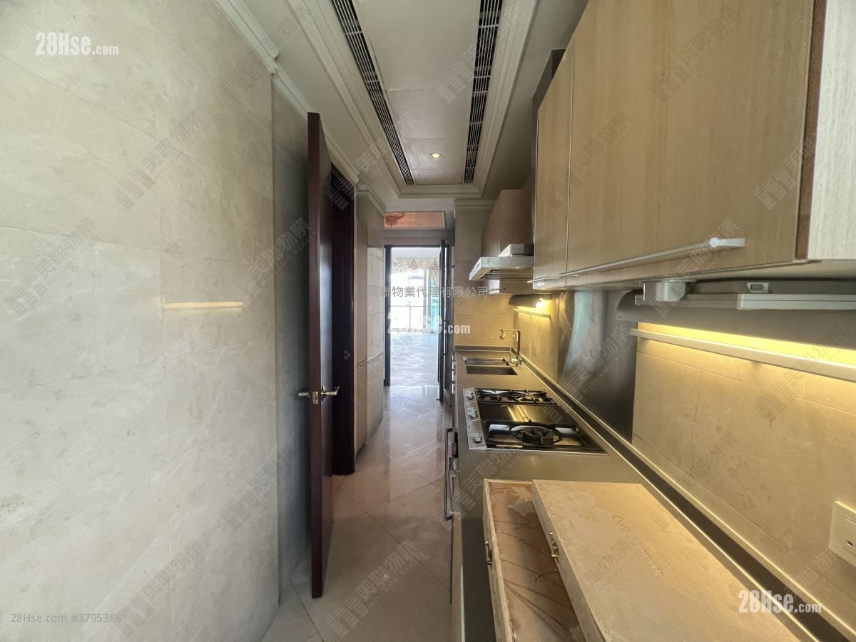 逸珑 售盘 4 房 , 3 浴室 1,662 平方尺