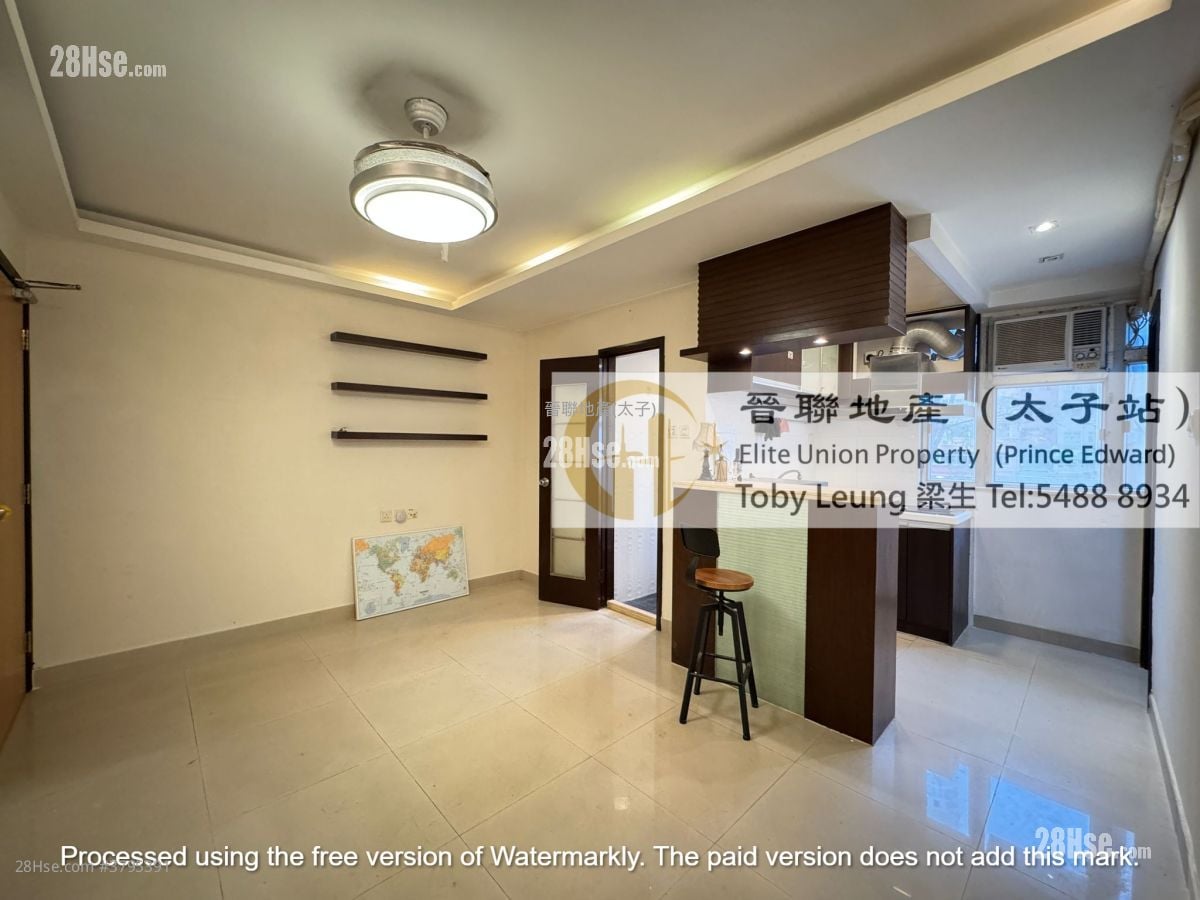 Shun Hing Building Sell 2 Bedrooms , 1 Toilet 328 ft²