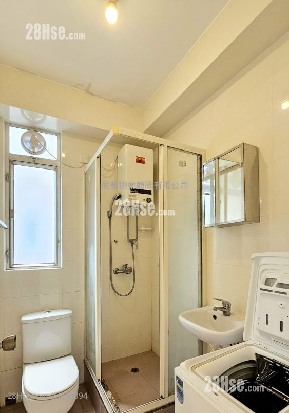 乐满大厦 售盘 2 房 , 1 浴室 404 平方尺