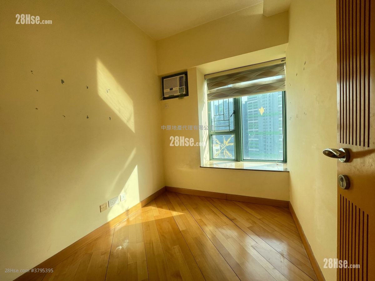 名逸居 租盘 2 房 551 平方尺