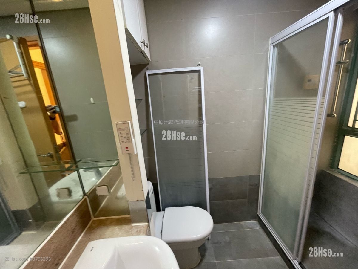 名逸居 租盘 2 房 551 平方尺