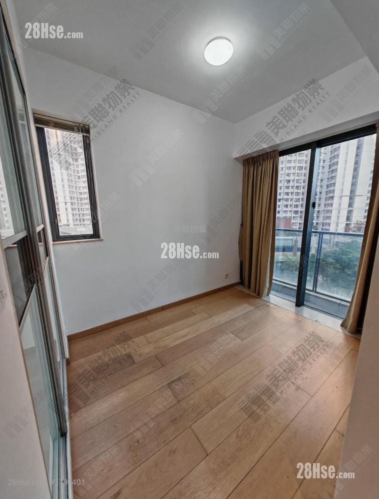 The Wings Rental 799 ft²