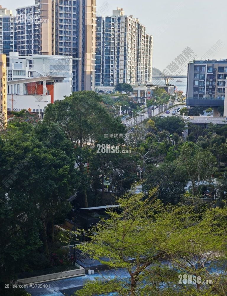 The Wings Rental 799 ft²