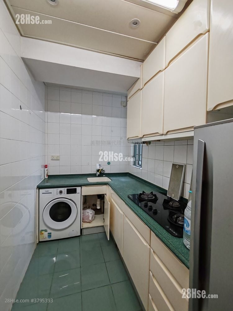 东堤湾畔 售盘 2 房 , 1 浴室 527 平方尺